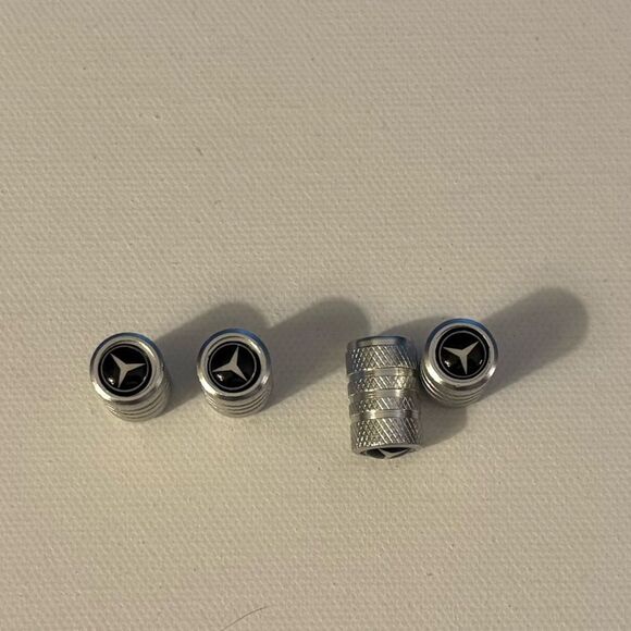 Mercedes Valve Stem Caps in Silver Set of 4 NWT - Picture 1 of 4
